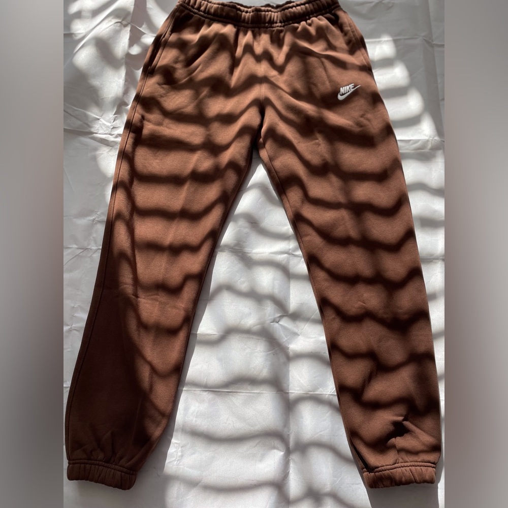 Nike brown sweatpants